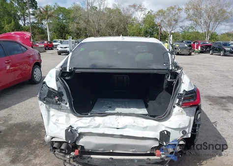 2022 BMW 750 I xDrive from USA, damaged, VIN WBA7U2C02NCG85361